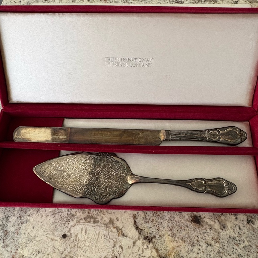 Silver Cake Server Set